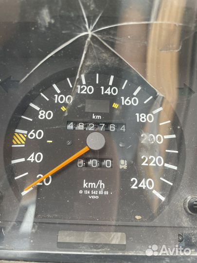 Mercedes W124 Панель приборов