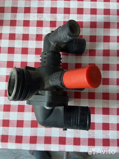 Корпус термостата Ford Tranzit 2015+