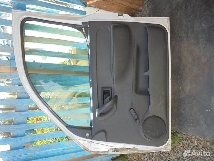 Дверь передняя правая citroen berlingo m59