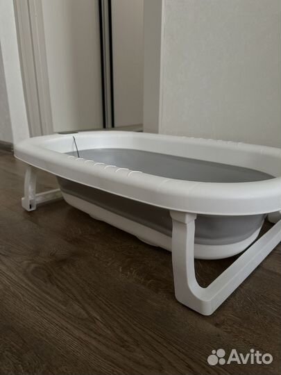 Ванночка для купания новорожденного