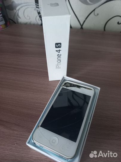 iPhone 4S, 16 ГБ