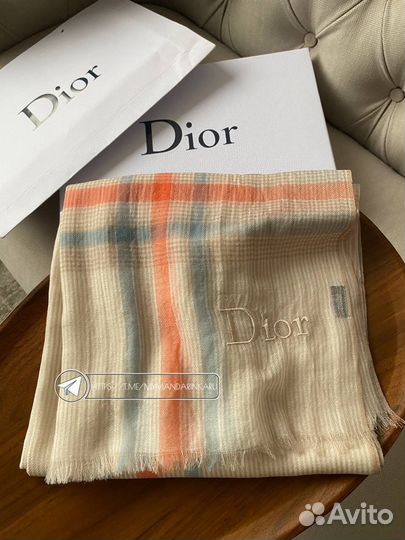 Шапф Dior в коробке