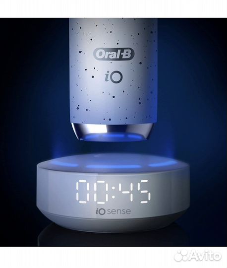 Электрическая зубная щётка Oral-B iO 10 Series