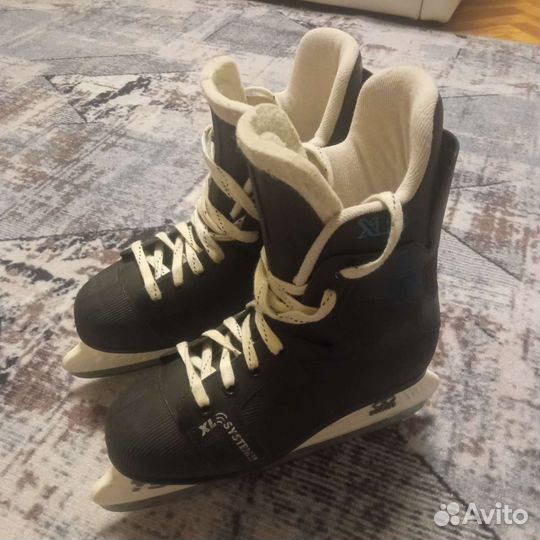 Коньки хоккейные