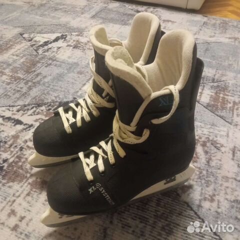 Коньки хоккейные