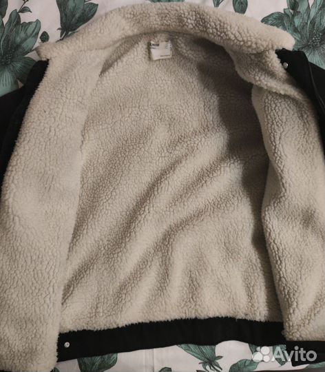 Джинсовая куртка с мехом