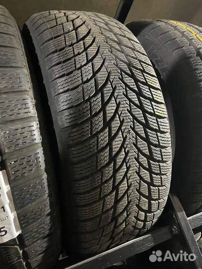 Nokian Tyres WR Snowproof P 215/55 R17 98V