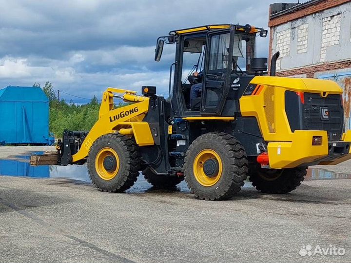 Услуги фронтального погрузчика
