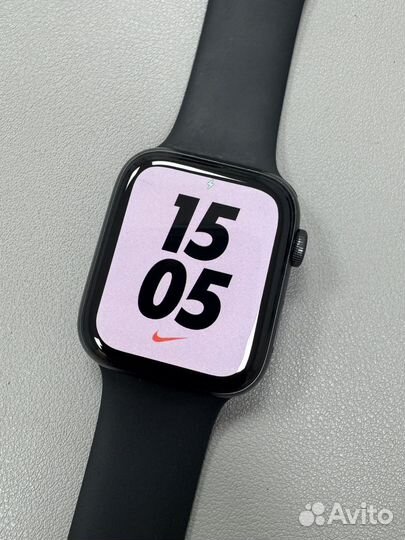 Часы apple watch se 44 mm nike