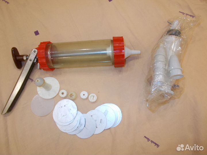 Кондитерский шприц с насадками