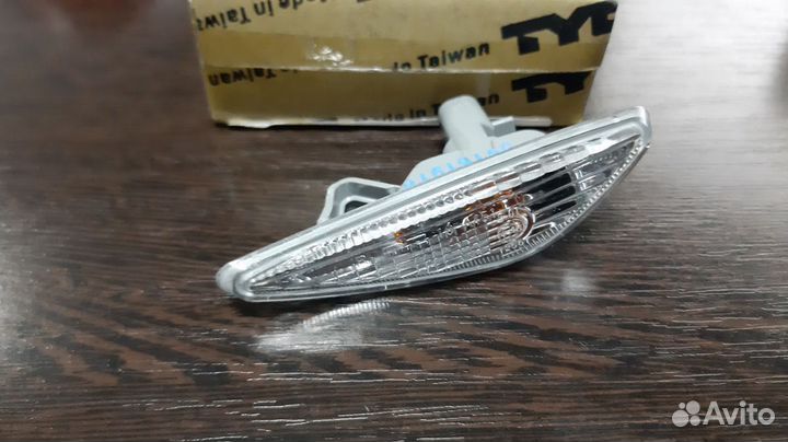 Повторитель в крыло Mazda 6