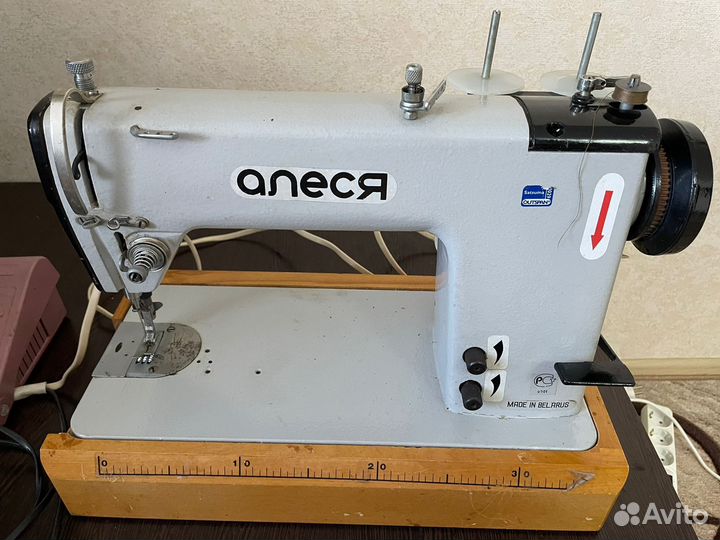 Швейная машина