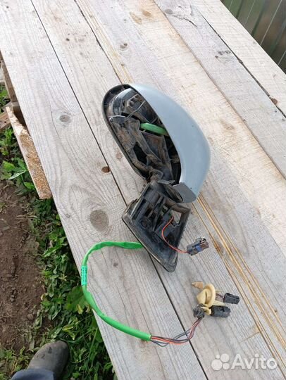 Зеркало правое peugeot 308