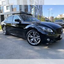 Infiniti Q70 3.7 AT, 2014, 262 000 км, с пробегом, цена 2 100 000 руб.