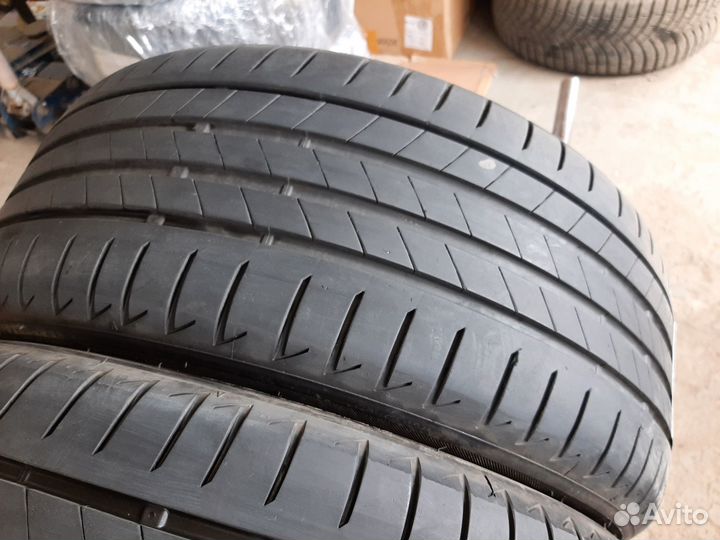 Bridgestone Turanza T005 225/40 R18