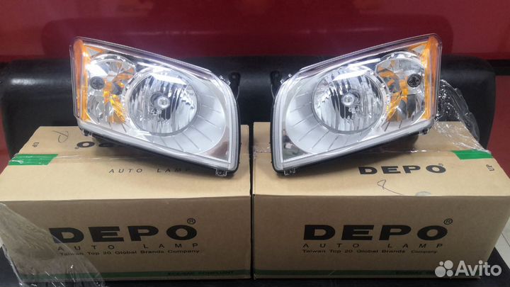 Фара левая правая для dodge caliber с 2006г.в