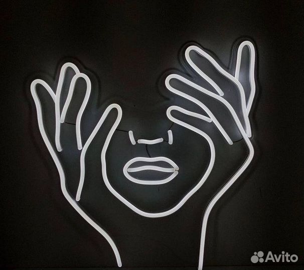 Неоновая вывеска с любой надписью