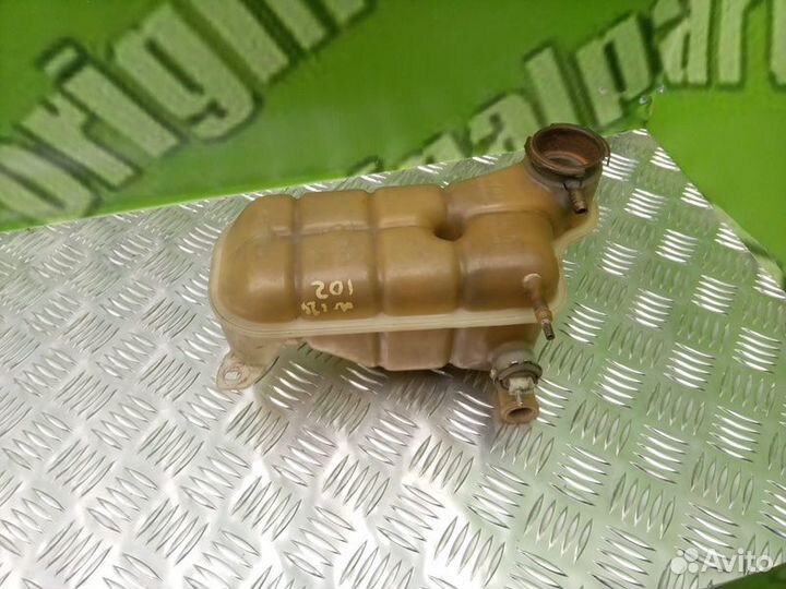 Бачок ож Mercedes-Benz W124 M102.985 2.3I 1987