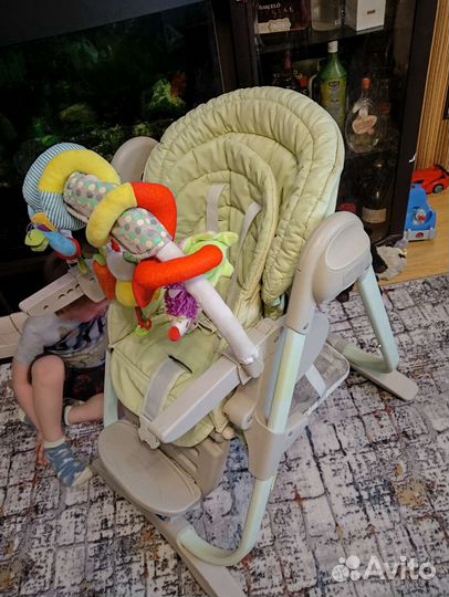 Детское кресло для кормления chicco