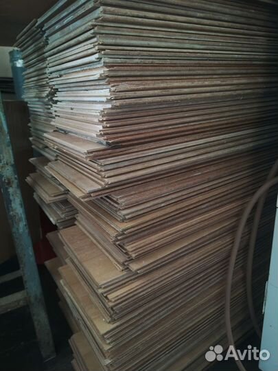 Ламинат 80 м²