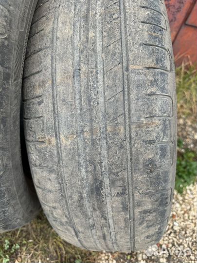 Goodyear EfficientGrip Performance 215/65 R16