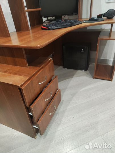 Компьютерный стол бу