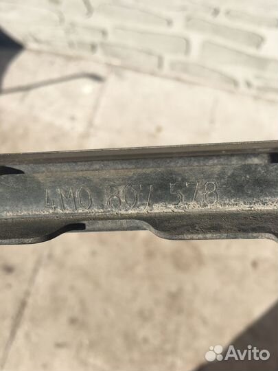 Молдинг заднего бампера Audi Q7 с 2015