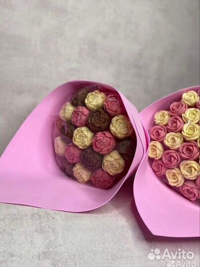 Пионы из шоколада в букете