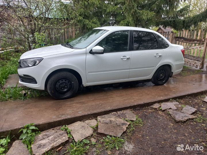 LADA Granta 1.6 МТ, 2022, 38 000 км