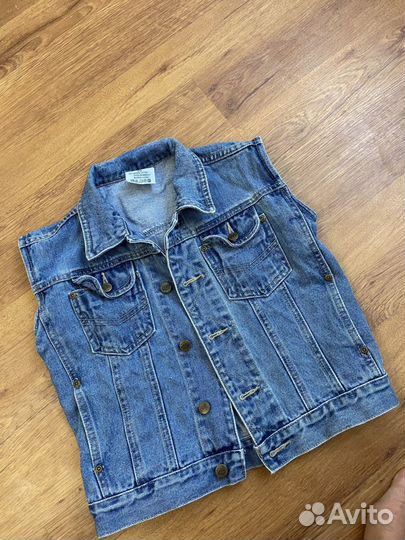 Жилет джинсовый модный 7 лет