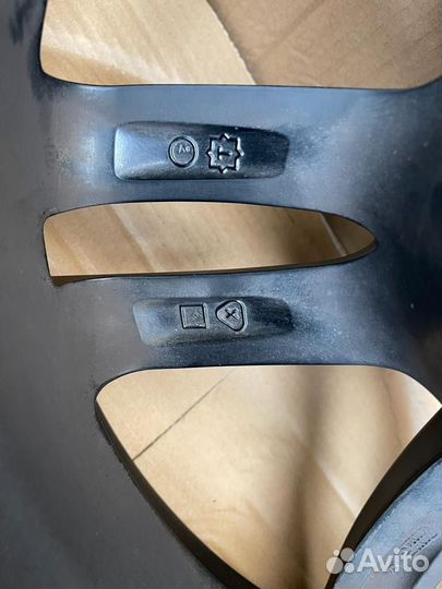 Оригинальные диски на Bmw5g20,Skoda Octavia r17