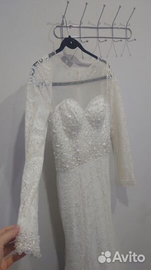 Свадебное платье 42 бу