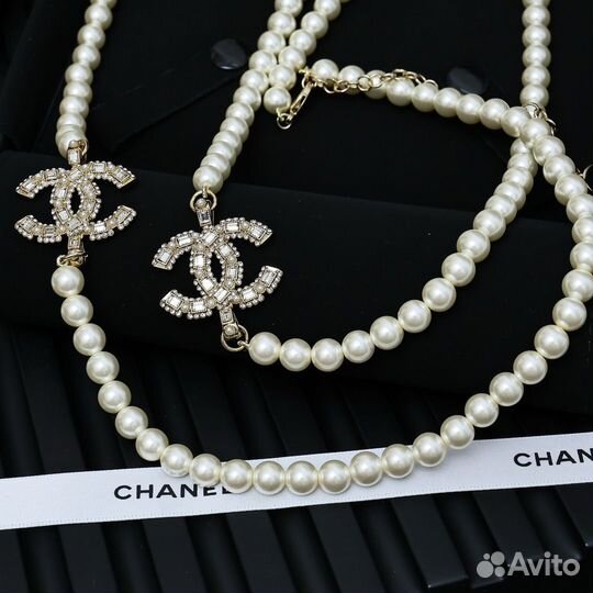 Chanel колье жемчужное со стразами