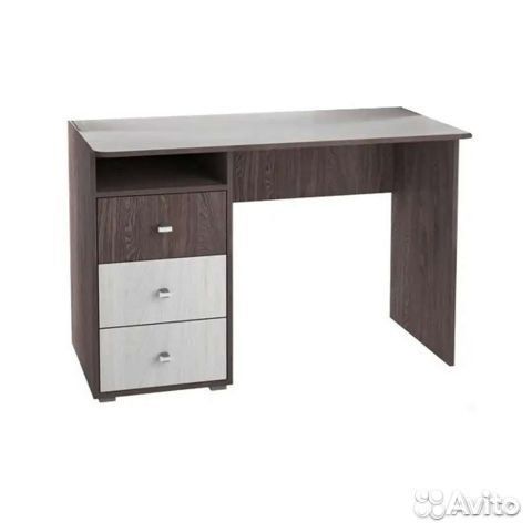 Письменный стол