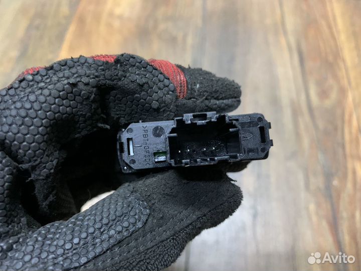 Ford mondeo 4 Кнопка антипробуксовочной системы