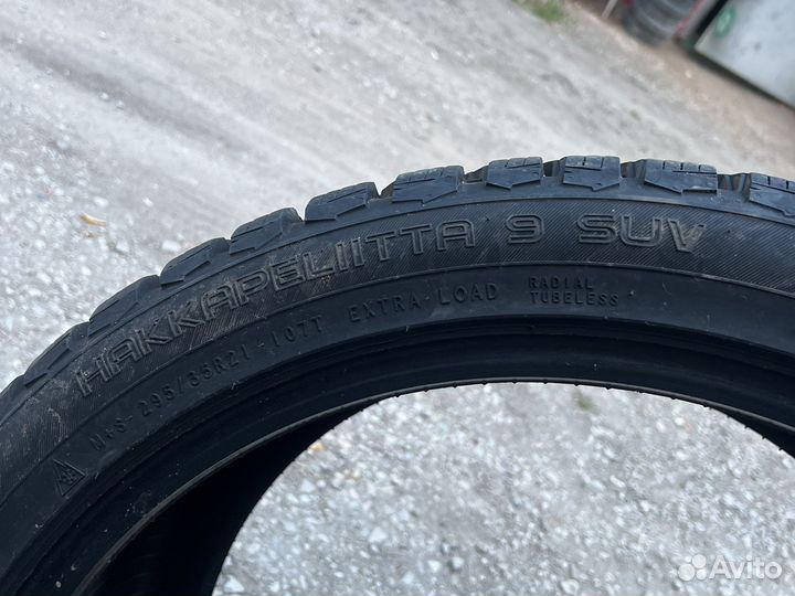 Nokian Tyres Hakkapeliitta 9 SUV 295/35 R21 107T