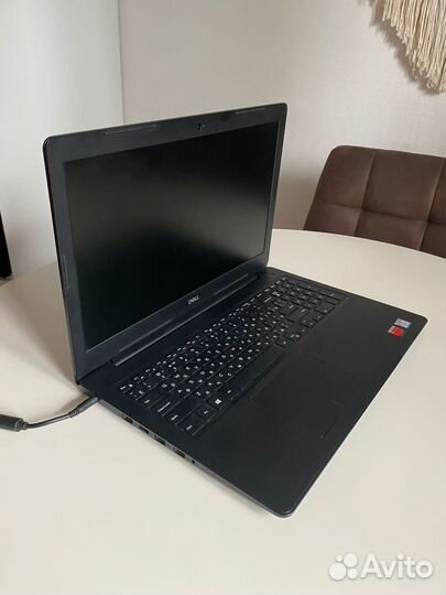 Игровой ноутбук Dell i3 7020U/8gb/R520