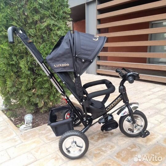 Трехколесный велосипед