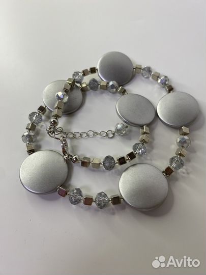 Крупные серебристые бусы пластик 46 см