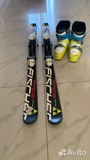 Детские горные лыжи и ботинки