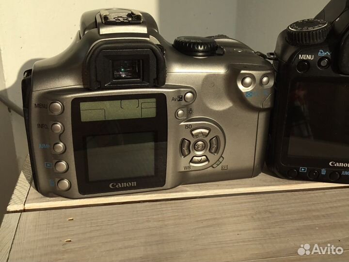 Canon EOS Kiss Digital; Canon EOS 40 D