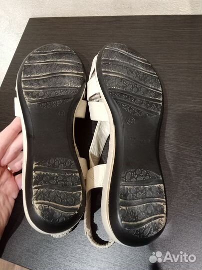 Продан босоножки женские