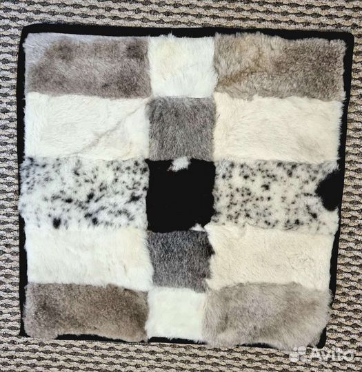 Меховые коврики