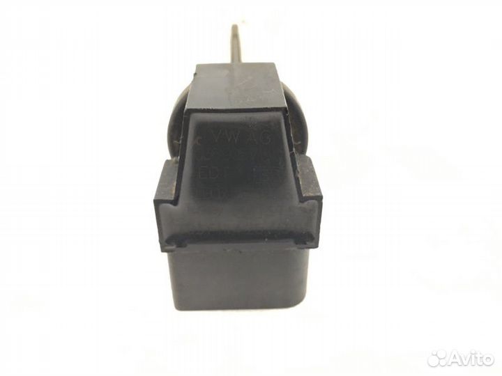 Катушка зажигания Volkswagen Polo седан 1.6 2013