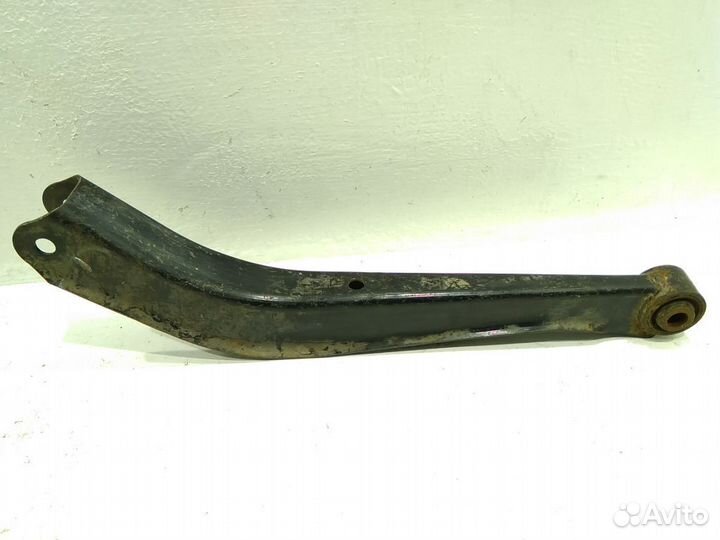 Рычаг задний поперечный 20250AE010