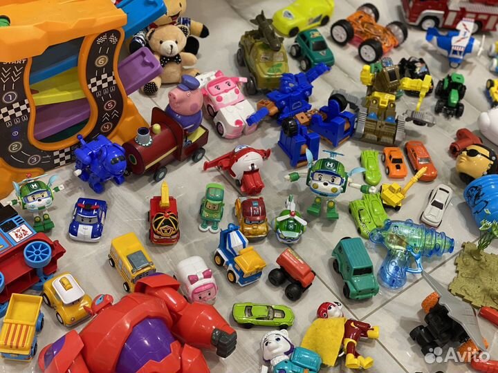 Машинки игрушки пакетом для мальчика