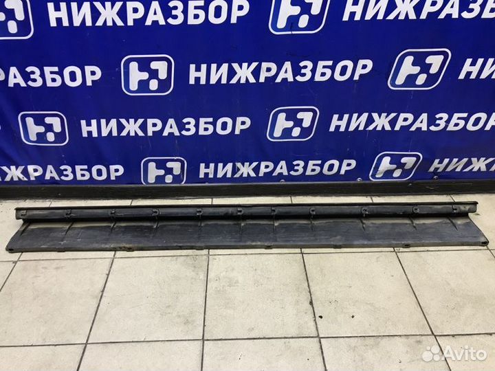 Накладка на порог (наружная) правая Kia Sportage 1
