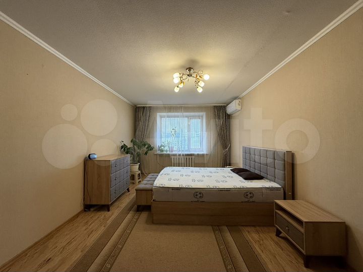 1-к. квартира, 42 м², 10/10 эт.