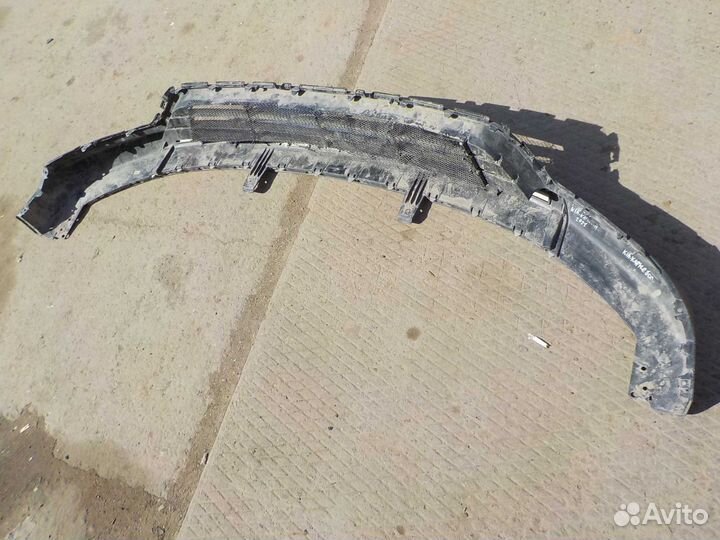 Накладка на бампер KIA carnival 4 передняя