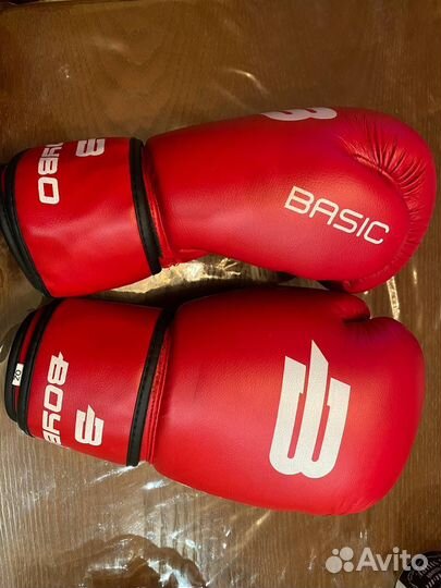 Боксерские перчатки